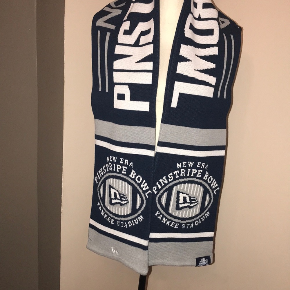 🆕 New York Yankee scarf